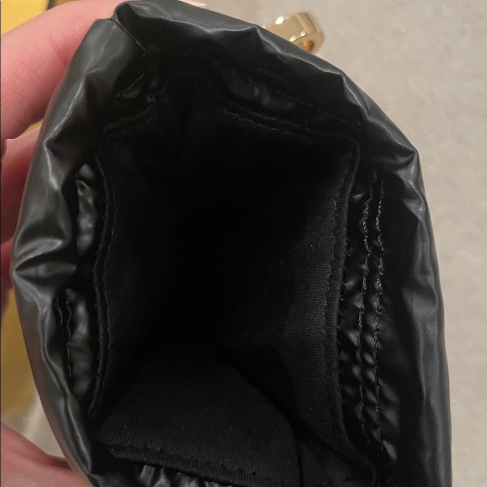 Fendi Sunglasses pouch - new with box - Picture 5 of 5